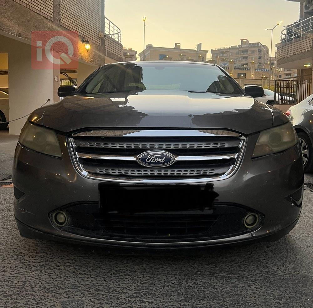 فورد تورس